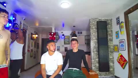 extrangers online show from January 27, 12:05 pm