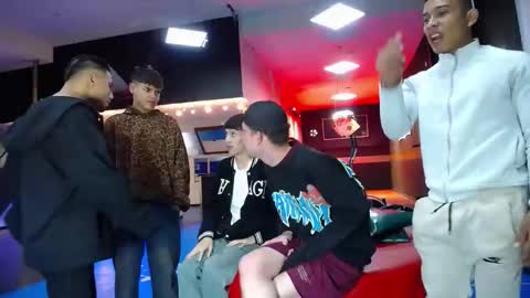 extrangers online show from September 15, 12:16 pm