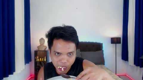 JOHNDAVE online show from October 21, 5:57 pm