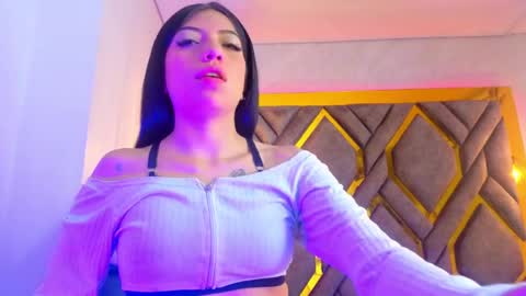  online show from May 26, 12:23 pm