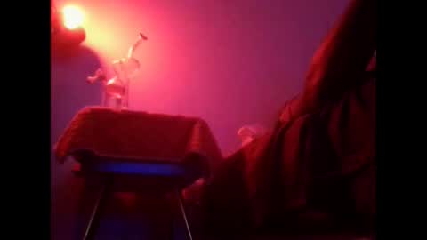 Snapshot of eyelyke2kream chatting on March 12, 11:33 pm eyelyke2kream online show from March 12, 11:33 pm