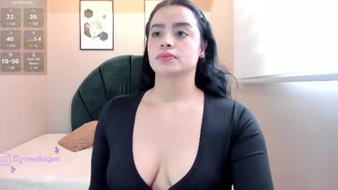 Snapshot of eyes_duque chatting on July 4, 7:09 pm online show from July 4, 7:09 pm