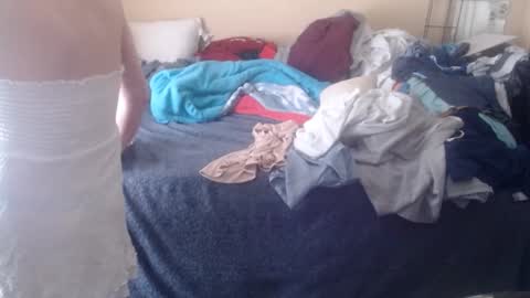 Snapshot of eyeswall0w chatting on September 27, 2:55 pm eyeswall0w online show from September 27, 2:55 pm