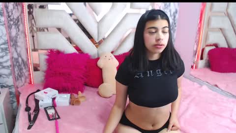 eylin_sofia online show from January 7, 3:46 am