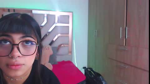 eylin_sofia online show from March 10, 4:38 am