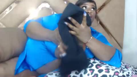 eyshaexotii online show from February 20, 6:26 am