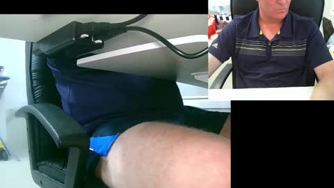 Snapshot of ezondi1 chatting on February 15, 12:26 am EZONDI online show from February 15, 12:26 am