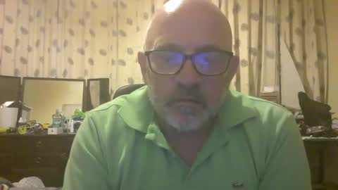 f1zzeek online show from May 22, 11:32 pm