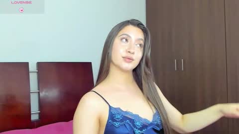 fabianalove online show from October 31, 12:00 am