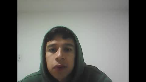 Snapshot of fabiar11 chatting on October 12, 3:27 am R online show from October 12, 3:27 am