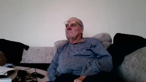 the masturbator online show from February 3, 10:25 am