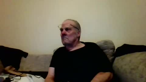 the masturbator online show from February 5, 9:18 pm