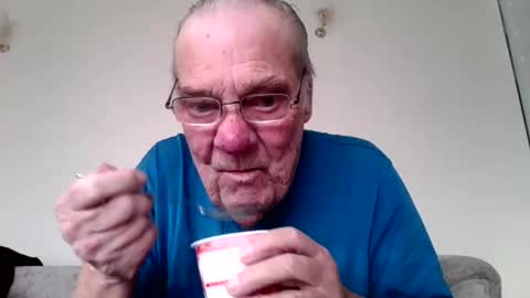 the masturbator online show from February 9, 10:42 am