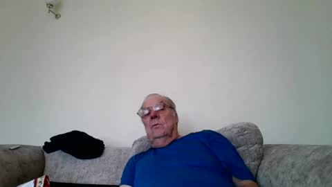 the masturbator online show from February 21, 8:29 am