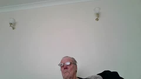 the masturbator online show from February 28, 10:09 am