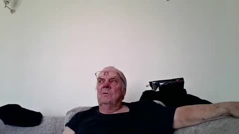 the masturbator online show from March 2, 3:27 pm