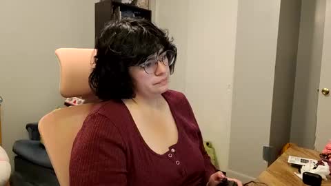 Snapshot of faekitten97 chatting on December 1, 11:14 pm Faekitten97 online show from December 1, 11:14 pm