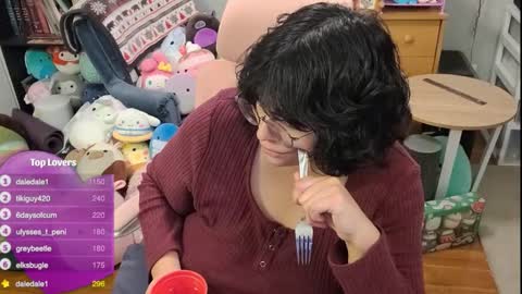 Snapshot of faekitten97 chatting on December 18, 11:19 pm Faekitten97 online show from December 18, 11:19 pm