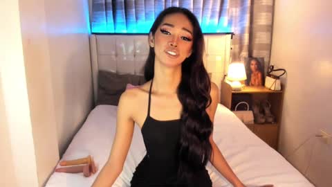 faelore online show from December 18, 4:09 am