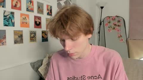 Snapshot of faeriehaze chatting on March 13, 8:48 pm Kai online show from March 13, 8:48 pm