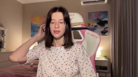 Snapshot of fairy_bloomix chatting on October 31, 3:24 pm Bloom online show from October 31, 3:24 pm