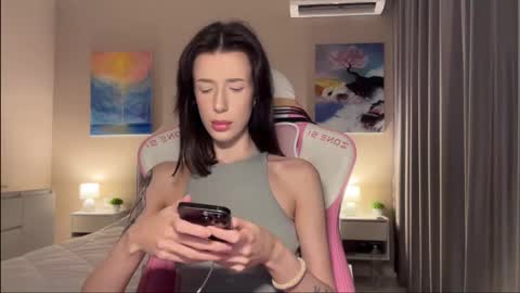 Snapshot of fairy_bloomix chatting on November 5, 11:10 am Bloom online show from November 5, 11:10 am