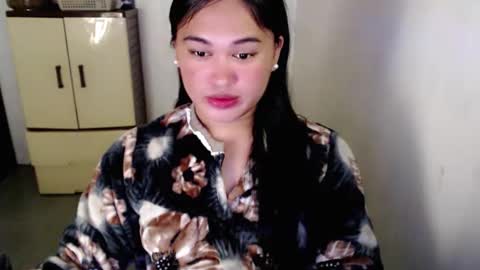 call me shanaia online show from June 2, 3:52 am