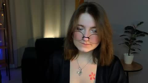 Tara online show from April 12, 9:53 pm