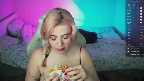 Vi  online show from March 12, 6:55 pm