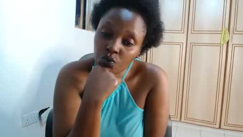 raysa4421 online show from May 9, 8:47 pm