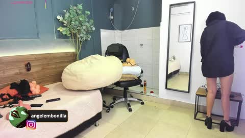 Megan    630  1330 -5 online show from March 30, 11:55 am