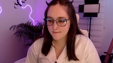 OF fallenag 1 online show from May 13, 10:17 pm
