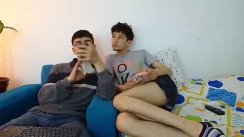 FallGays online show from July 28, 5:01 pm