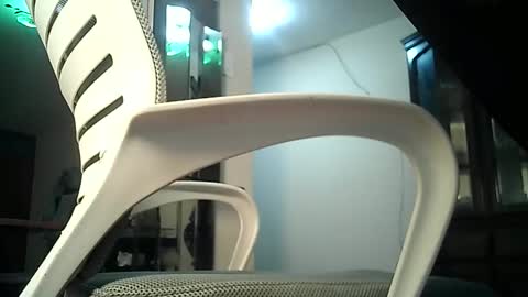 Snapshot of fallwithlove chatting on February 27, 6:13 am Love online show from February 27, 6:13 am