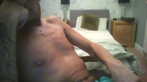 famfunperv online show from July 17, 9:08 pm