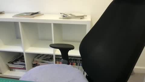 Alex online show from December 9, 1:34 pm