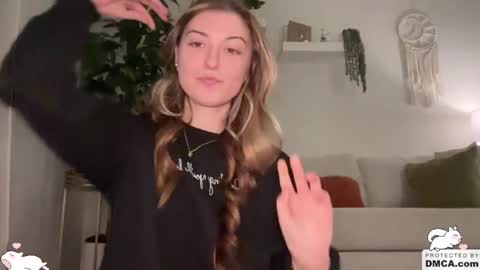 Snapshot of fantasyella chatting on March 1, 12:12 pm Ella online show from March 1, 12:12 pm