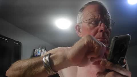 fantasyresort online show from April 12, 3:11 am