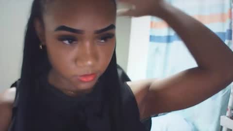 Snapshot of farianna_hot chatting on May 10, 10:04 pm farianna_hot online show from May 10, 10:04 pm