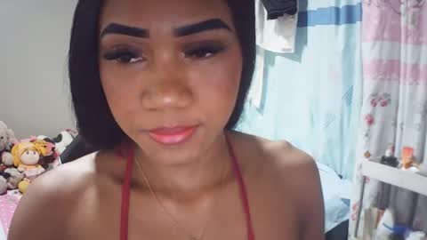 Snapshot of farianna_hot chatting on May 16, 10:41 pm farianna_hot online show from May 16, 10:41 pm