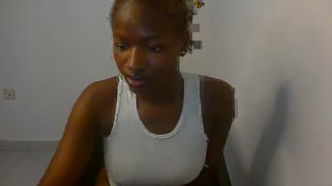 Snapshot of fariha_babyy chatting on May 15, 7:54 pm Fariha online show from May 15, 7:54 pm