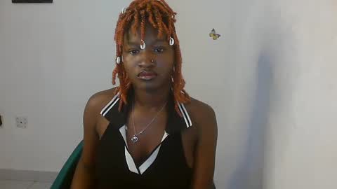 Snapshot of fariha_babyy chatting on June 15, 5:59 pm Fariha online show from June 15, 5:59 pm