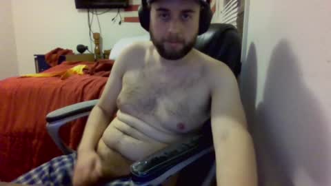 farmboy2398 online show from December 21, 1:36 am