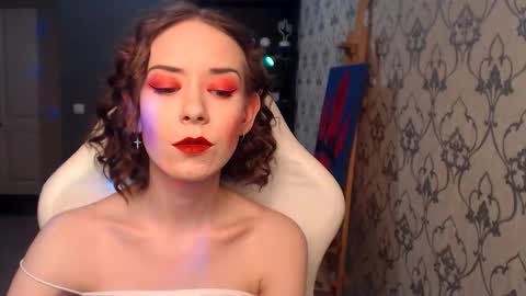 Fascinating   Eyes online show from May 24, 6:24 pm