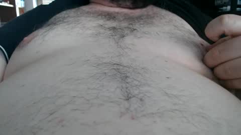 fat_bear_boy online show from May 31, 1:07 pm