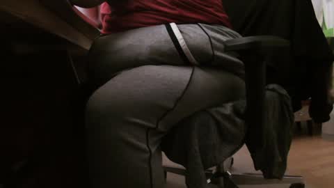 Fat Bernd online show from January 4, 4:43 pm