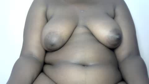 Snapshot of fatasspussy767 chatting on July 10, 5:34 am Fatass online show from July 10, 5:34 am
