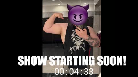 Snapshot of fatstronglegend chatting on May 28, 1:58 am fatstronglegend online show from May 28, 1:58 am