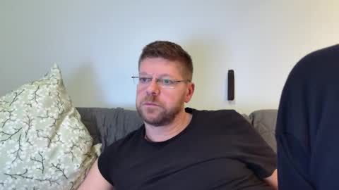 Snapshot of fattenmenow chatting on December 6, 9:35 pm fattenmenow online show from December 6, 9:35 pm