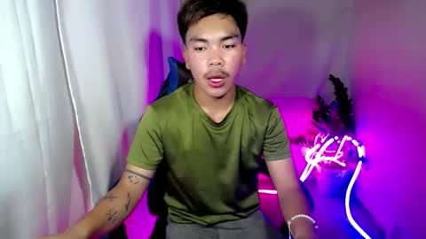 Snapshot of fav_fetish chatting on January 15, 11:59 am john carlo online show from January 15, 11:59 am